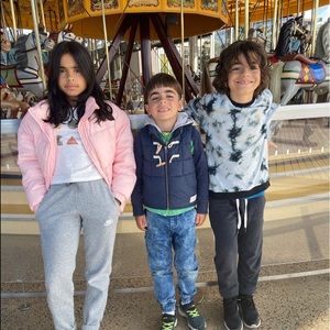 Meet your Posher, Stella